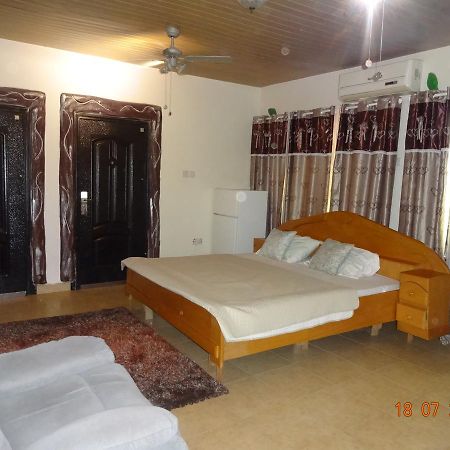 Nordik Palace Bed & Breakfast Tema Dış mekan fotoğraf